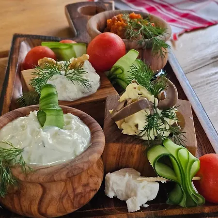 Sarajet E Pashait 1 4* Dhërmi