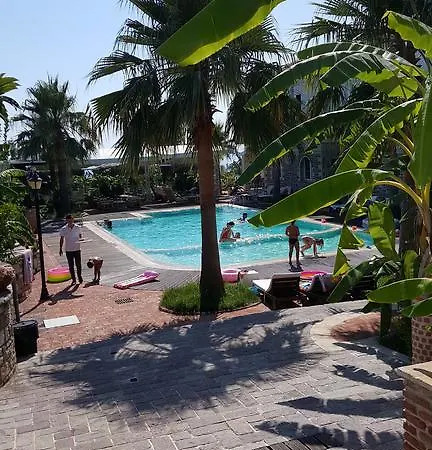 Sarajet E Pashait 1 Guest house 4*