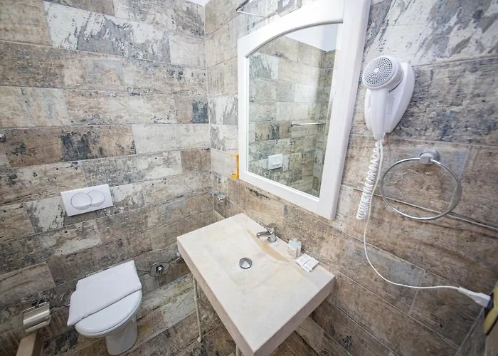 Sarajet E Pashait 1 4*