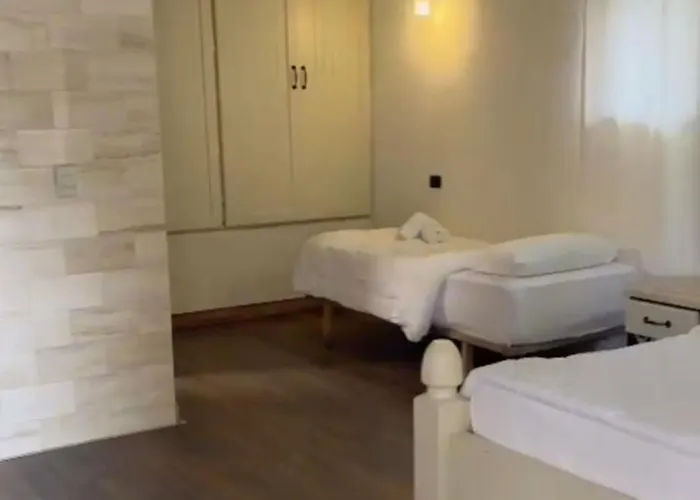 Sarajet E Pashait 1 Dhermi